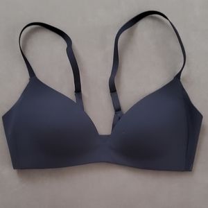 Never worn Lululemon wireless bra